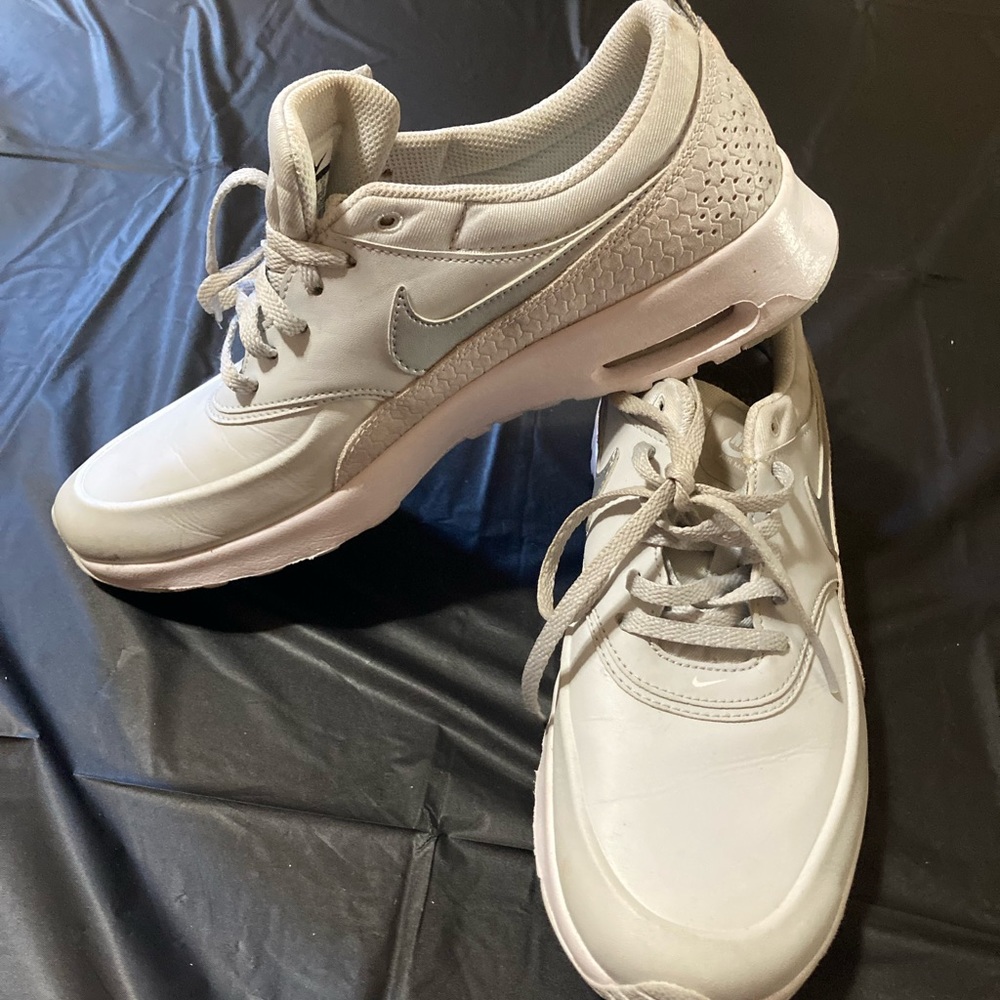 Nike Air Max Thea woman’s sneaker…size 10